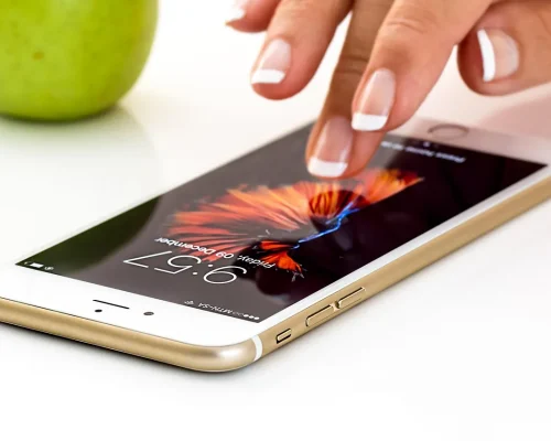 smartphone-1894723_1280.webp